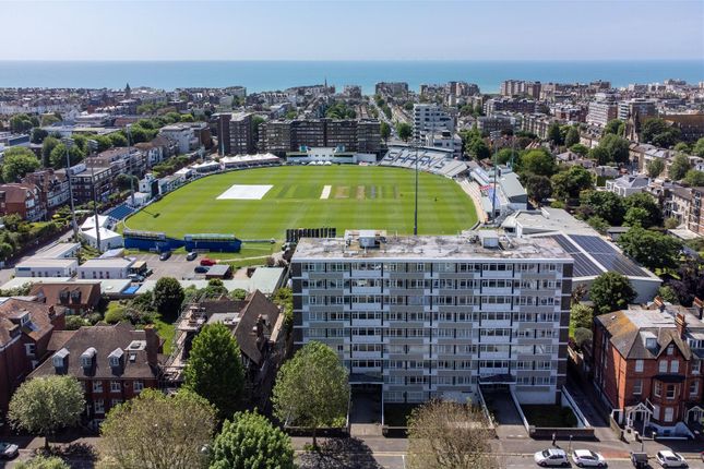 Thumbnail Flat for sale in Cromwell Road, Hove