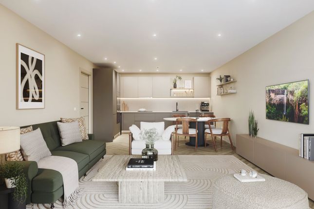 Thumbnail Flat for sale in Springfield Drive, London