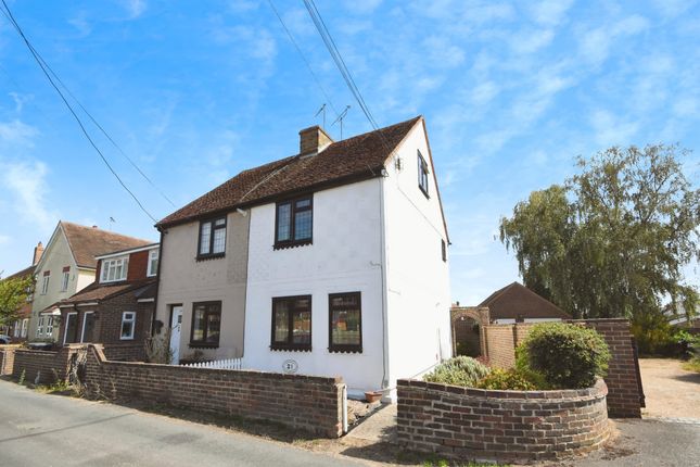 2-bed house on 21, Hall Lane, Chelmsford, £300,000