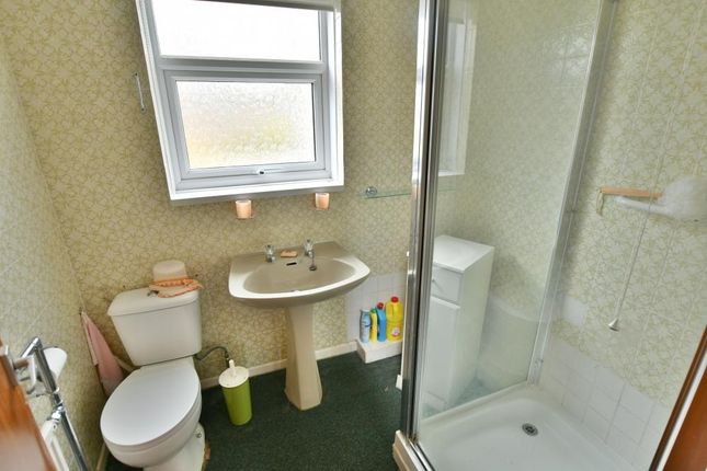 10, De Haviland Close, Wimborne photo 3