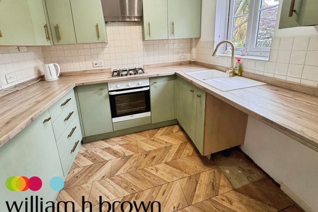 128, Hampstead Avenue, CLACTON-ON-SEA photo 3