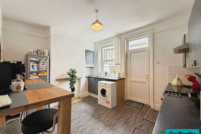 10 Colin Street, Barnoldswick photo 4