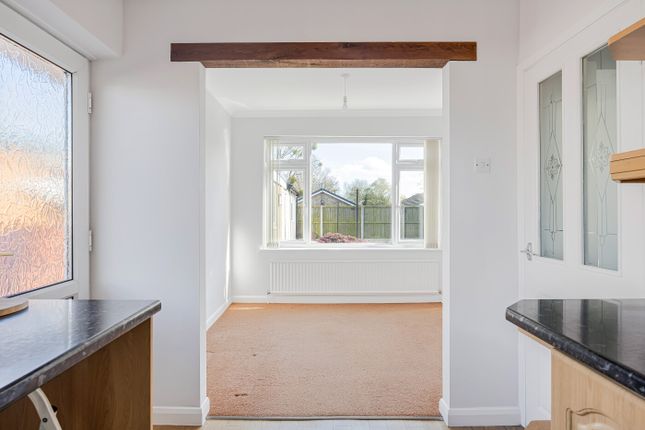 10 Mowbray Close, Leominster photo 4