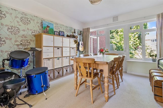 20, Nutley Close, Goring-By-Sea photo 4