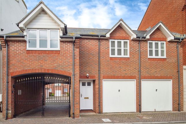 2-bed house on 10, West Street, Weymouth, £225,000