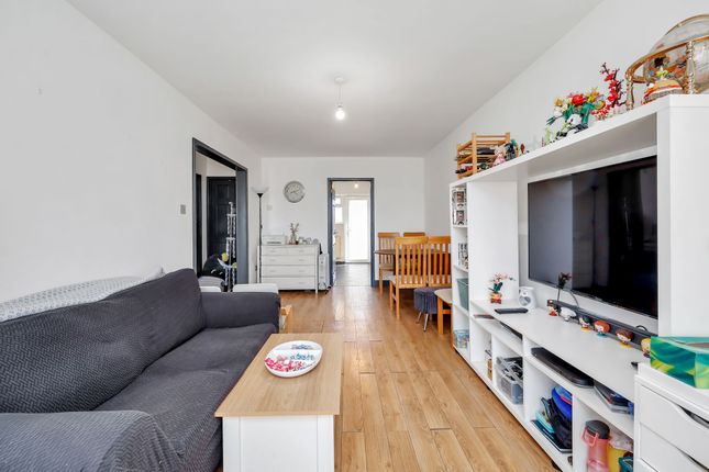 2a Bedford Close, London photo 2