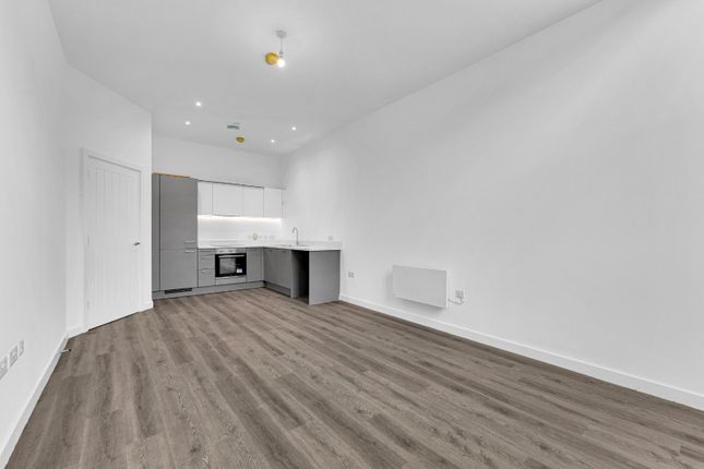 Apartment 33, Bolton photo 5
