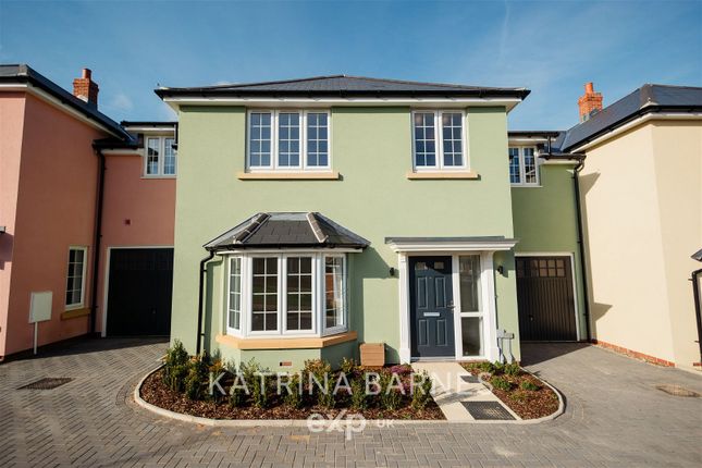 Terraced house for sale in Rowe Close, Kelvedon, Colchester