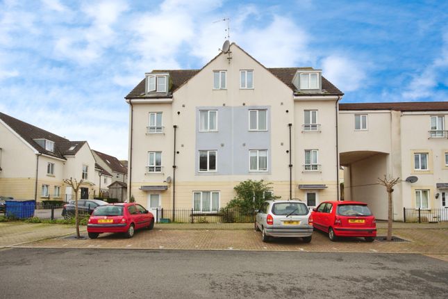 Flat for sale in Summit Close, Kingswood, Bristol, Gloucestershire