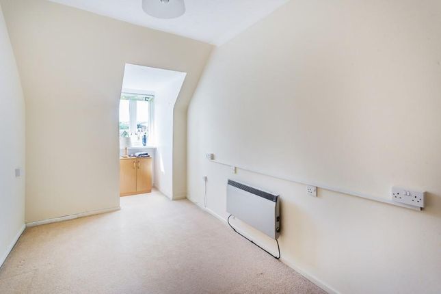 Property for sale in Canterbury Court, Dorking