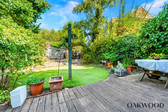 Garden Flat, 135 Brooke Road, London photo 4