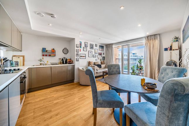Thumbnail Flat for sale in Rutherford House, Battersea Park Road, Battersea Park, London