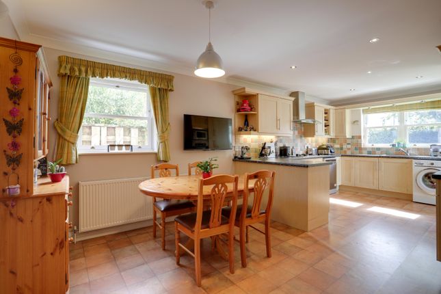 Detached house for sale in Brook Close, Bovey Tracey, Newton Abbot