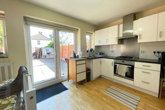 Thumbnail Terraced house to rent in Dryfield Road, Edgware
