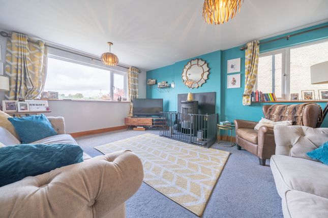 47 Larch Grove, Kendal photo 2