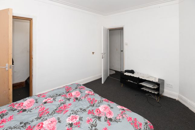 11, Springwell Lane, Doncaster photo 4