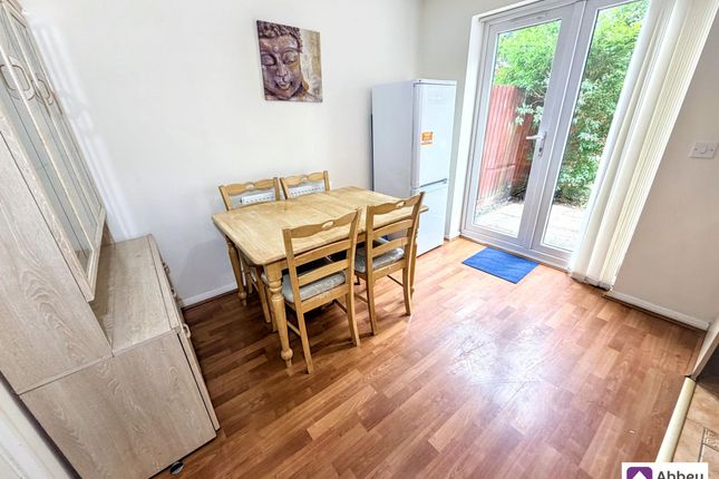 7 Thorntree Close, Leicester photo 4