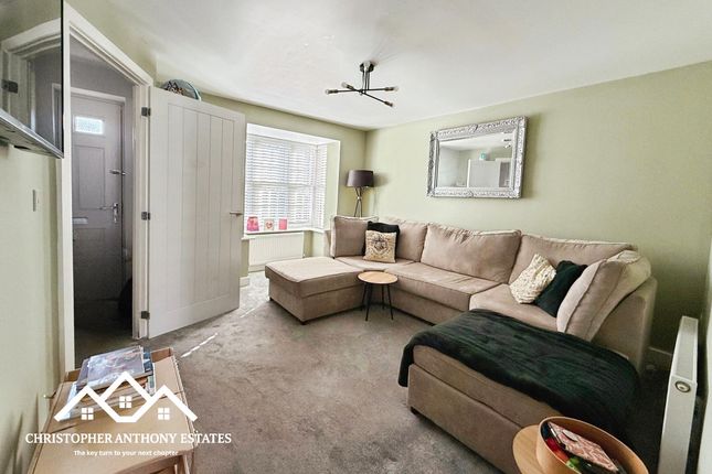 7 Osier Way, Halstead photo 2