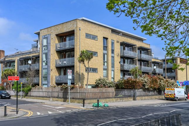 Flat for sale in High Road, Wood Green, London