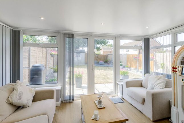 215, Whalley Drive, Milton Keynes photo 4