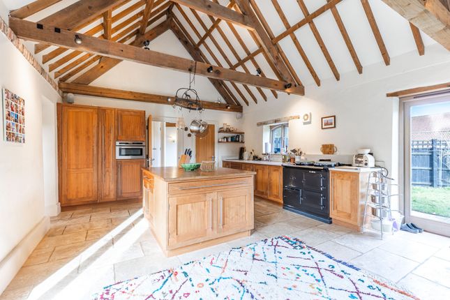 Riverside Barn, 5 Manor Farm Barns, Fakenham photo 3