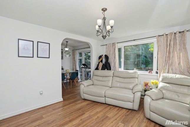 20, Wharfdale, Halton photo 3