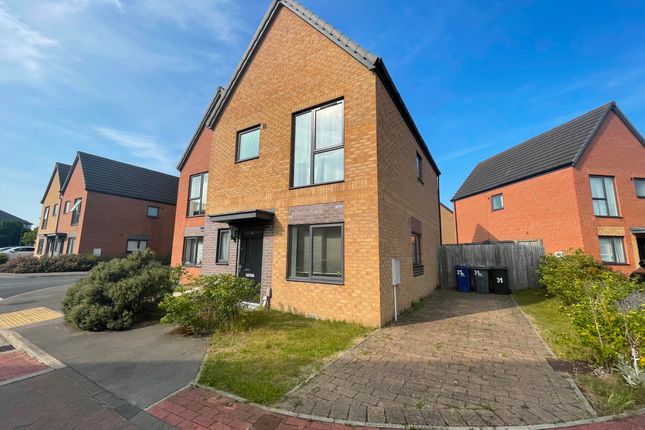 Thumbnail Semi-detached house to rent in Winscar Road, Doncaster