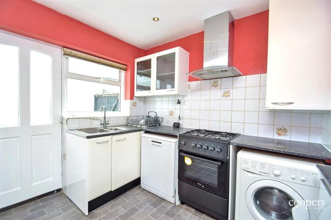 11, Woodford Crescent, Pinner photo 2