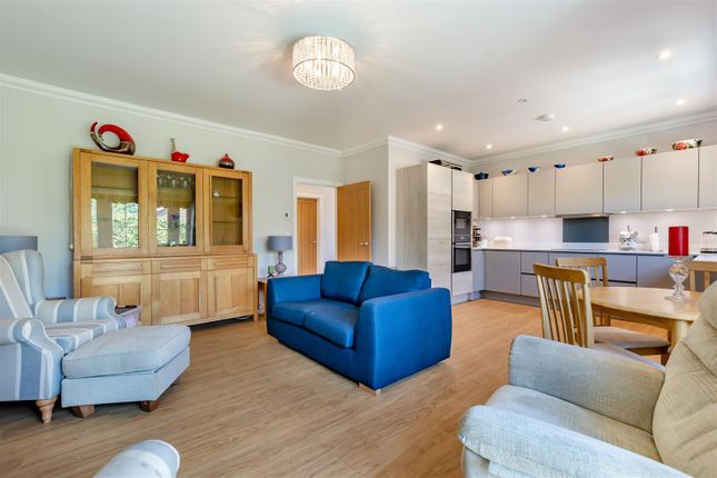 24, Genn Park, Maidstone photo 2