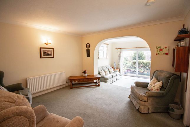 49, Pedlars Grove, Frome photo 2