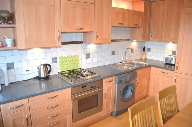 3D, St Devenicks Crescent, Aberdeen photo 4