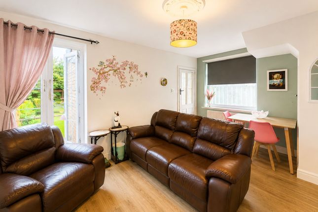 6 Asland Gardens, Southport photo 4