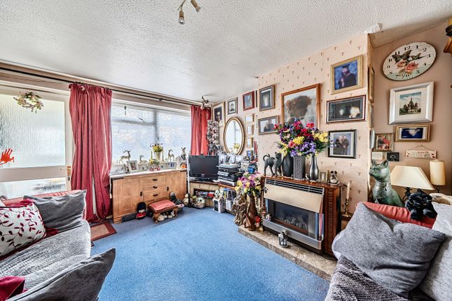8, Southlands Drive, Bath photo 3