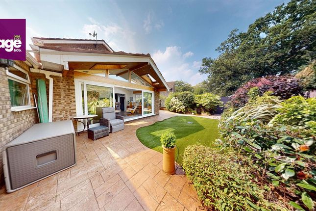 54, Palm Close, Pontypool photo 2