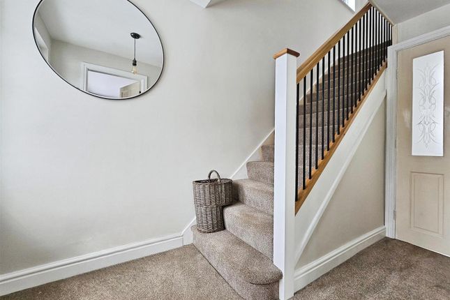 16, Trentley Drive, Biddulph Moor photo 3