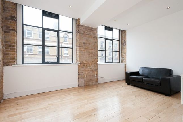 Thumbnail Flat to rent in Saxon House, 1 Thrawl Street, London