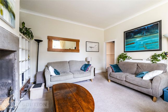 10, Thirstin Road, Holmfirth photo 4