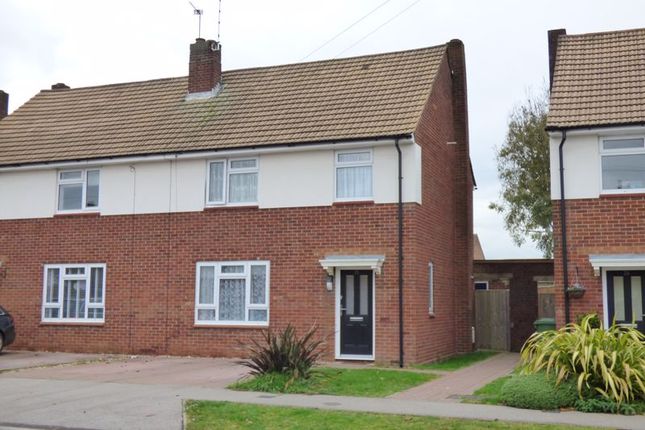 Thumbnail Property to rent in Woodcock Avenue, Walters Ash, High Wycombe