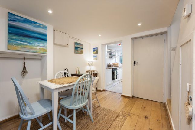 1 Field Place, Tennyson Road, Isle of Wight photo 4