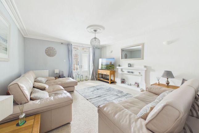 Flat 1, 15, Upper Kewstoke Road, Weston-Super-Mare photo 4
