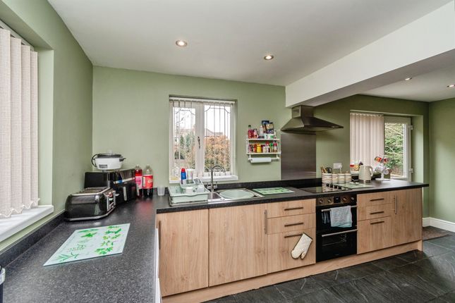 2, Peach Avenue, Wednesbury photo 2