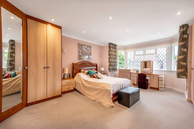 Property for sale in Manor House Drive, Brondesbury, London