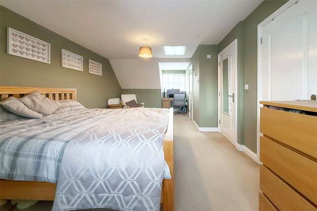 5, Empress Close, Littlehampton photo 4
