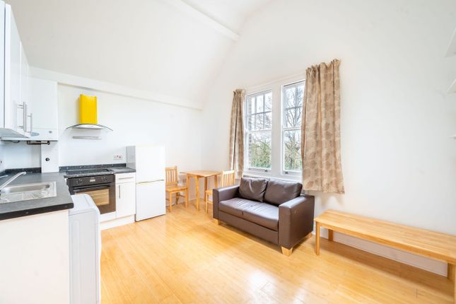 Riggindale Road, Streatham photo 3