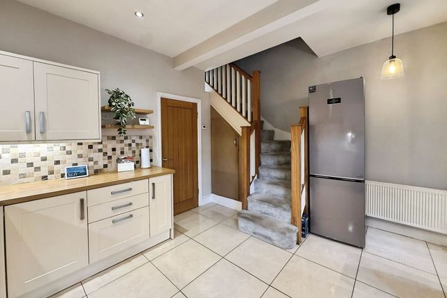 4 Hambledon View, Burnley photo 3