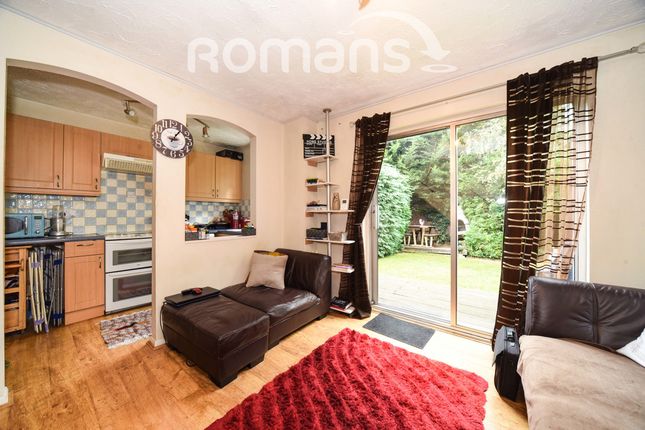 All Saints Close, Wokingham photo 2