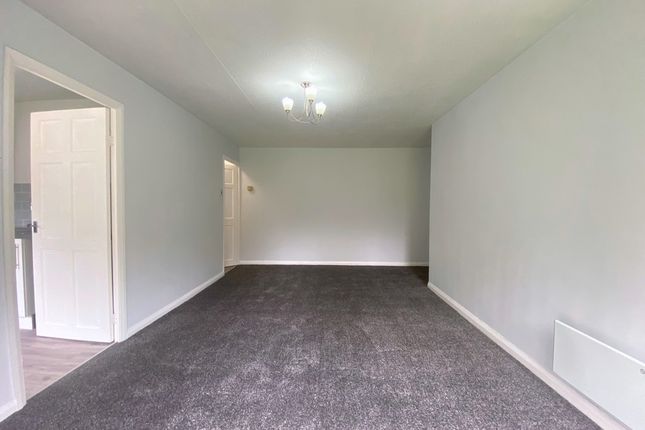 39, Daisyfield Court, Bury photo 5
