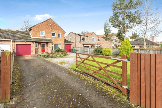 Link-detached house for sale in Back Lane, Hemingbrough, Selby