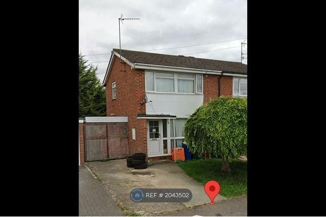 Thumbnail Semi-detached house to rent in Masefield Road, Banbury