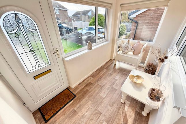 11 Kennedy Close, Lancaster photo 2